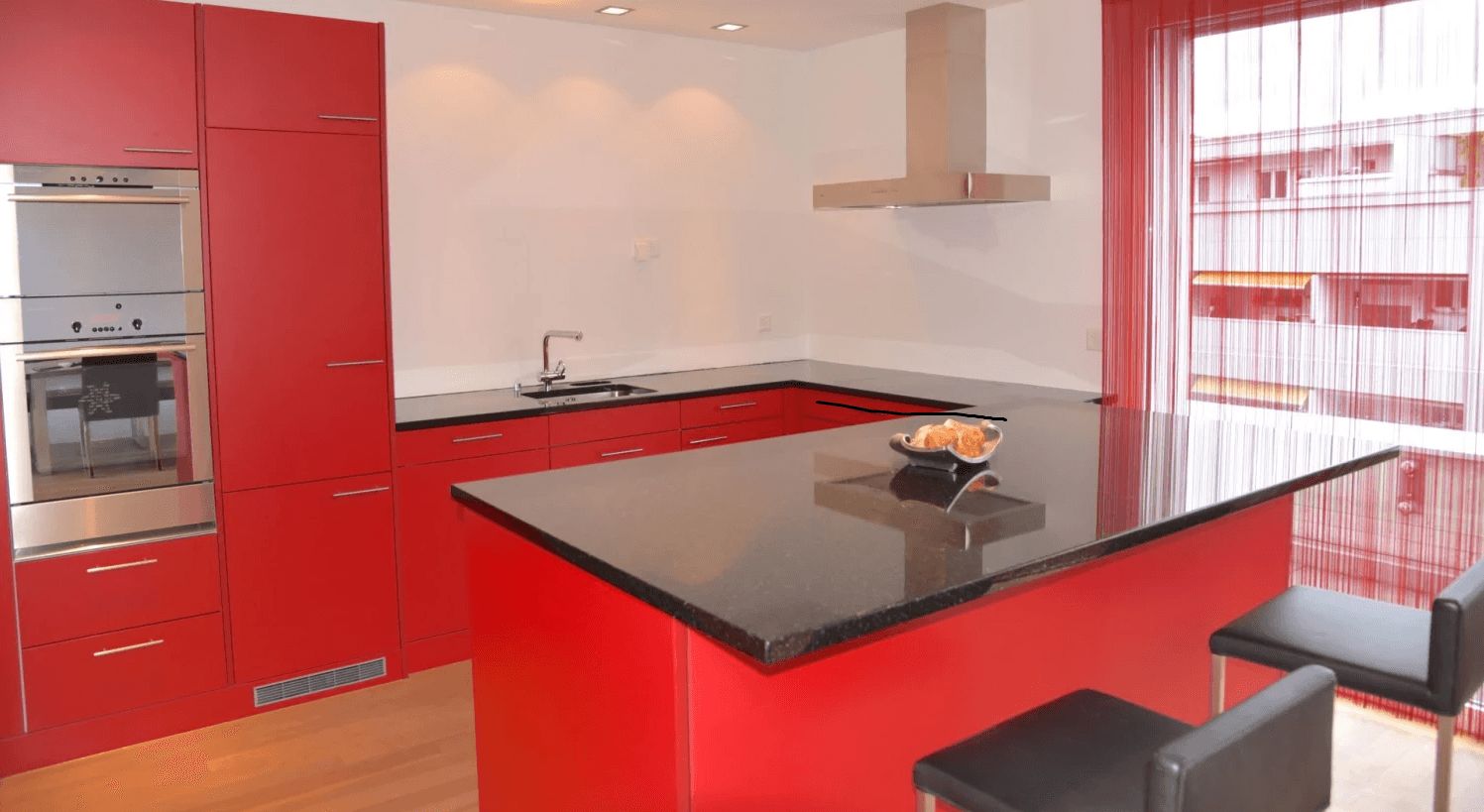 Massgefertige Küchenfolierung in Solothurn