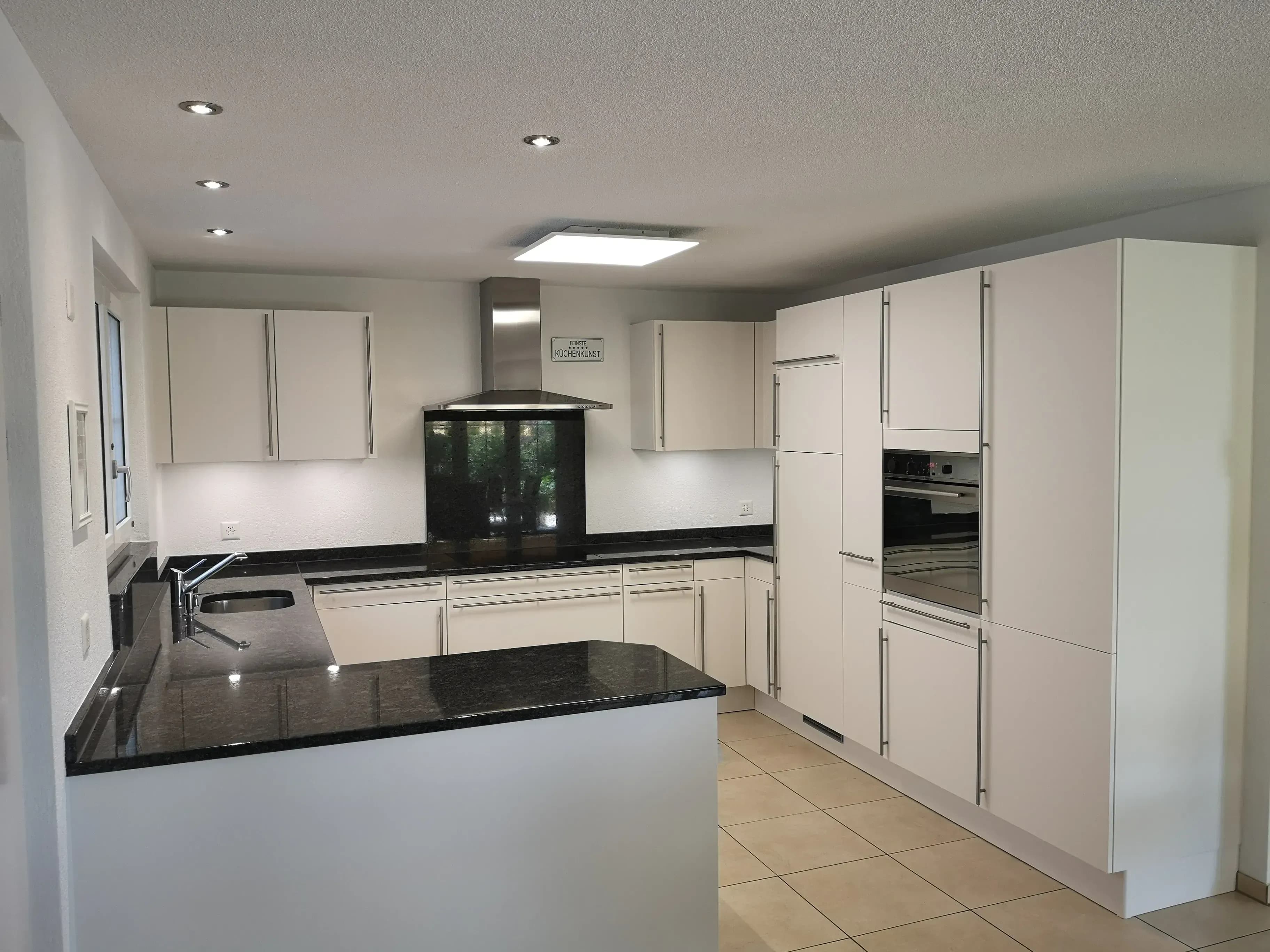 Professionelle Küchenrenovierung in Baden